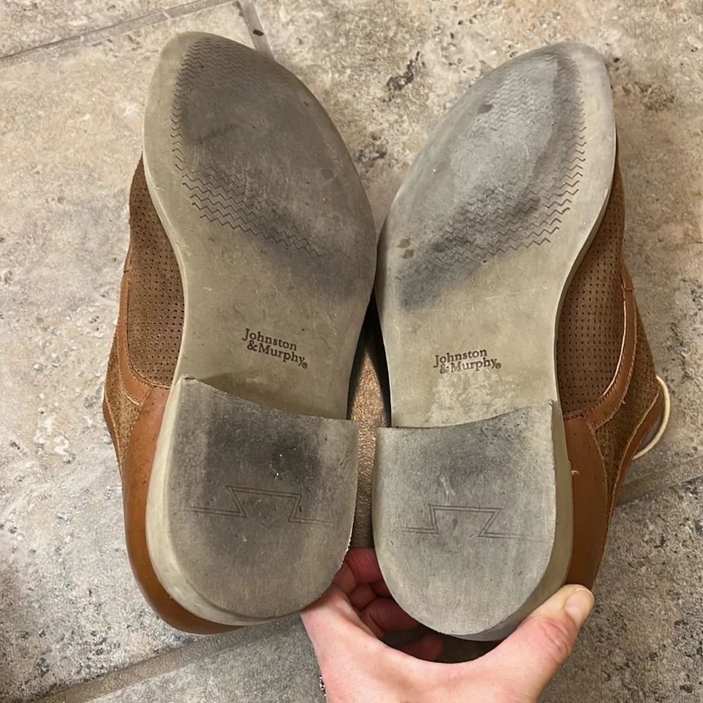 Johnston & Murphy Perforated Suede Oxford. Men’s shoes. Sz10.5. EUC.